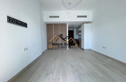 Apartment - Studio - 1 Bathroom for rent in Azizi Aliyah - Dubai Healthcare City 2 - Al Jaddaf - Dubai