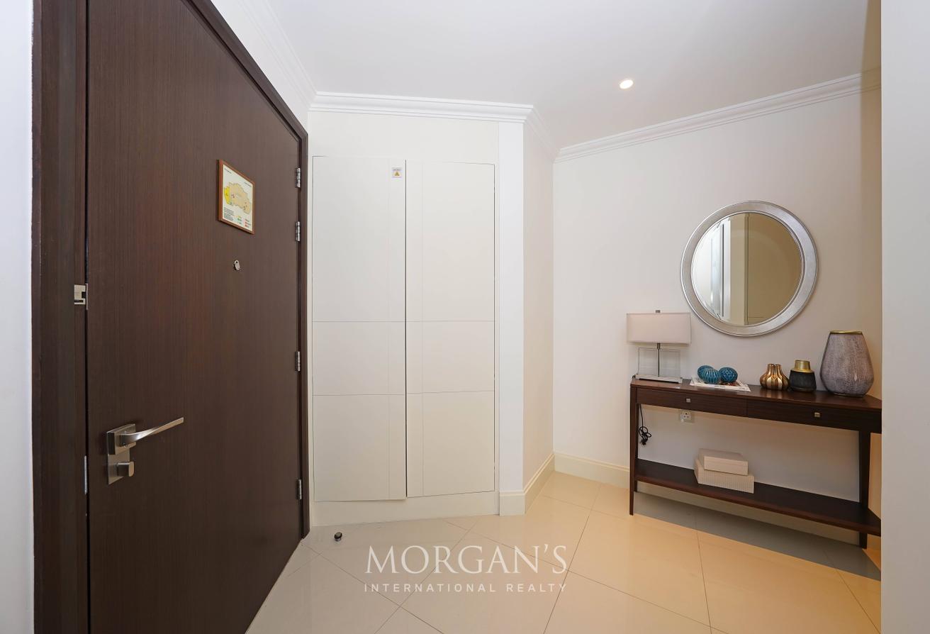 Exclusive | High Floor | Vacant photo 8