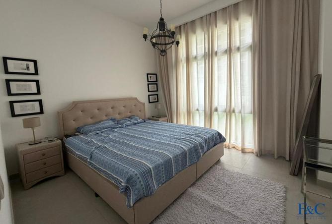 82804057 - Property Image 3