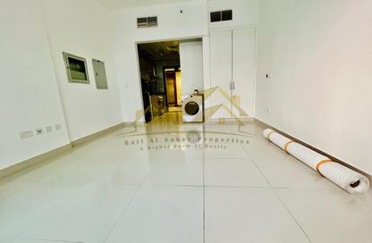 Apartment - 1 Bedroom - 1 Bathroom for rent in Jumeirah Garden City - Al Satwa - Dubai