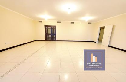 Apartment - 3 - 4 for rent in Baynuna Tower 2 - Corniche Road - Abu Dhabi Apartment - 3 - 4 for rent in Baynuna Tower 2 - Corniche Road - Abu Dhabi