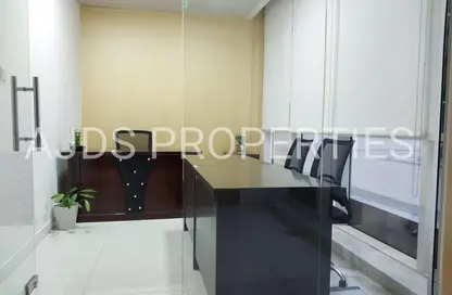 مكتب - غرفة نوم - 1 حمام للايجار في مبنى بيزنس اتريوم - عود ميثاء - بر دبي - دبي