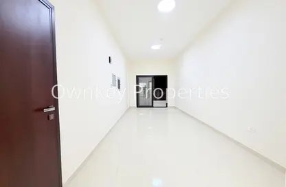 Apartment - Studio - 1 Bathroom for rent in Al Karama Sqaure - Al Karama - Dubai
