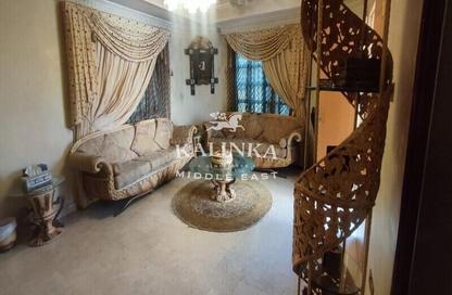 Villa - 5 Bedrooms - 6 Bathrooms for rent in Jumeirah 3 Villas - Jumeirah 3 - Jumeirah - Dubai