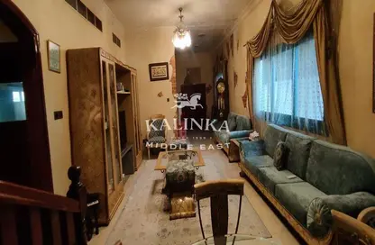 Villa - 5 Bedrooms - 6 Bathrooms for rent in Jumeirah 3 Villas - Jumeirah 3 - Jumeirah - Dubai