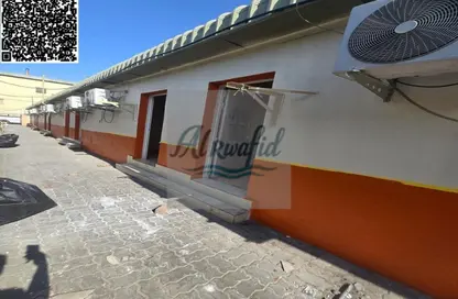 سكن عمال - استوديو - 8 حمامات للايجار في المنطقة الصناعية 15 - المنطقة الصناعية بالشارقة - الشارقة