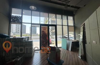 Shop - Studio - 1 for sale in SOL Bay - Business Bay - Dubai