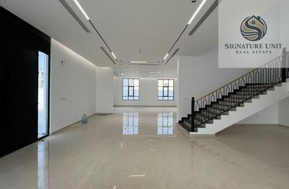 Villa - 4 - 6 for rent in Al Aweer 1 - Al Aweer - Dubai