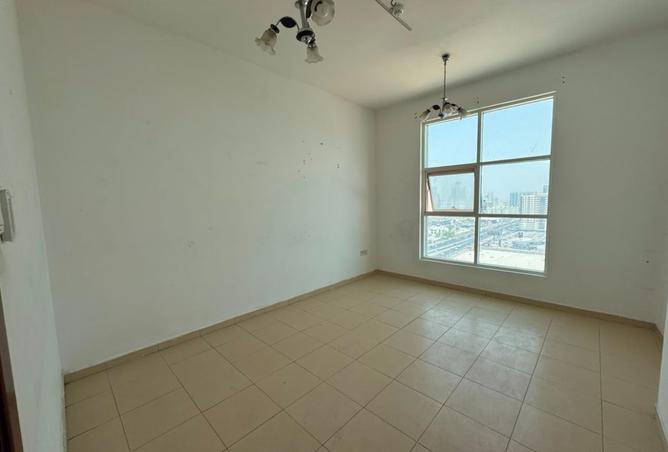 136100596 - Property Image 2