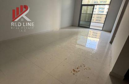Apartment - 2 Bedrooms - 2 Bathrooms for rent in Al Khan - Sharjah