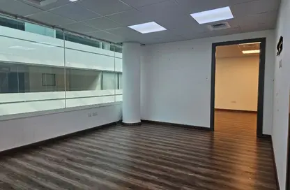 مكتب - 2 غرف نوم - 1 حمام للايجار في مرجانة الخليج - شارع أبوبكر الصديق - ديرة - دبي