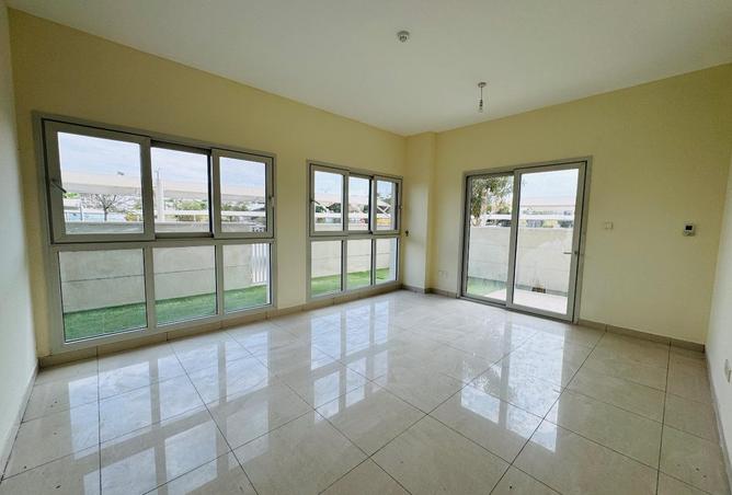 55343845 - Property Image 2