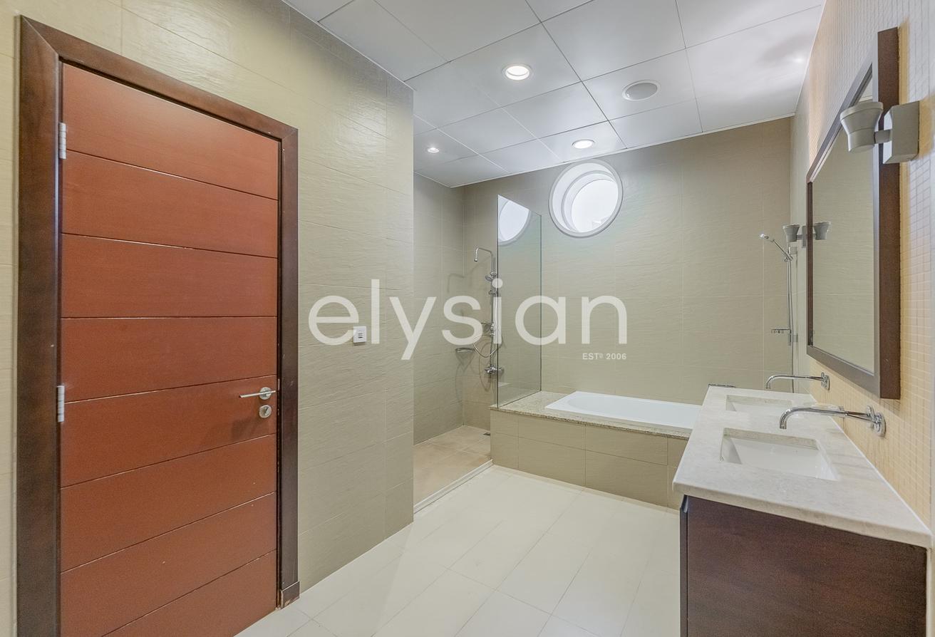 Stunning 3 Bed I Amazing Views I Resort Living photo 11