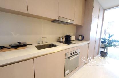 Apartment - Studio - 1 for rent in The Palm Tower - Palm Jumeirah - Dubai