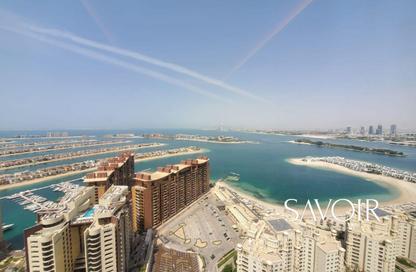 Apartment - Studio - 1 for rent in The Palm Tower - Palm Jumeirah - Dubai