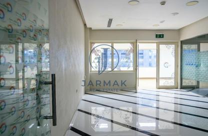Retail - Studio for rent in Waterfront market - Deira - Dubai