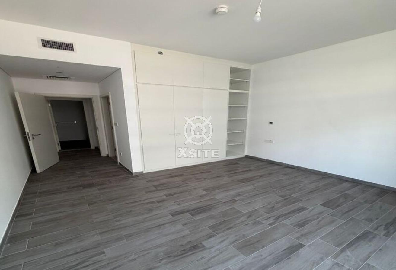 Spacious 1 BR | Multiple Cheques | Rent Today photo 2