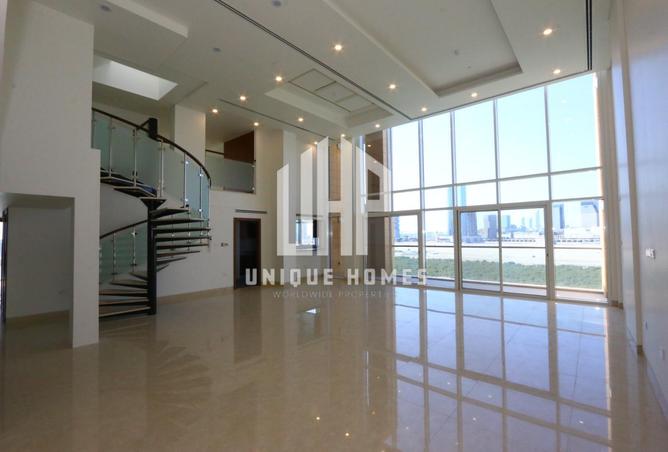 89637005 - Property Main Image