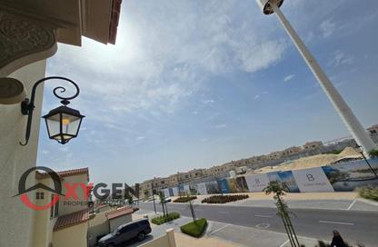 Apartment - 2 Bedrooms - 3 Bathrooms for rent in Bloom Living - Zayed City (Khalifa City C) - Khalifa City - Abu Dhabi