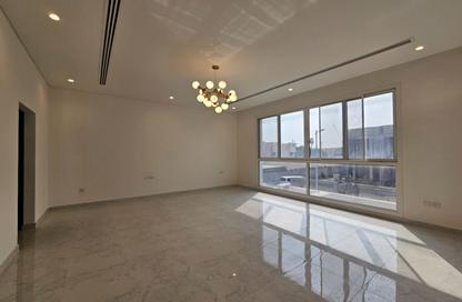 Villa - 6 - 7+ for rent in Umm Suqeim 2 Villas - Umm Suqeim 2 - Umm Suqeim - Dubai
