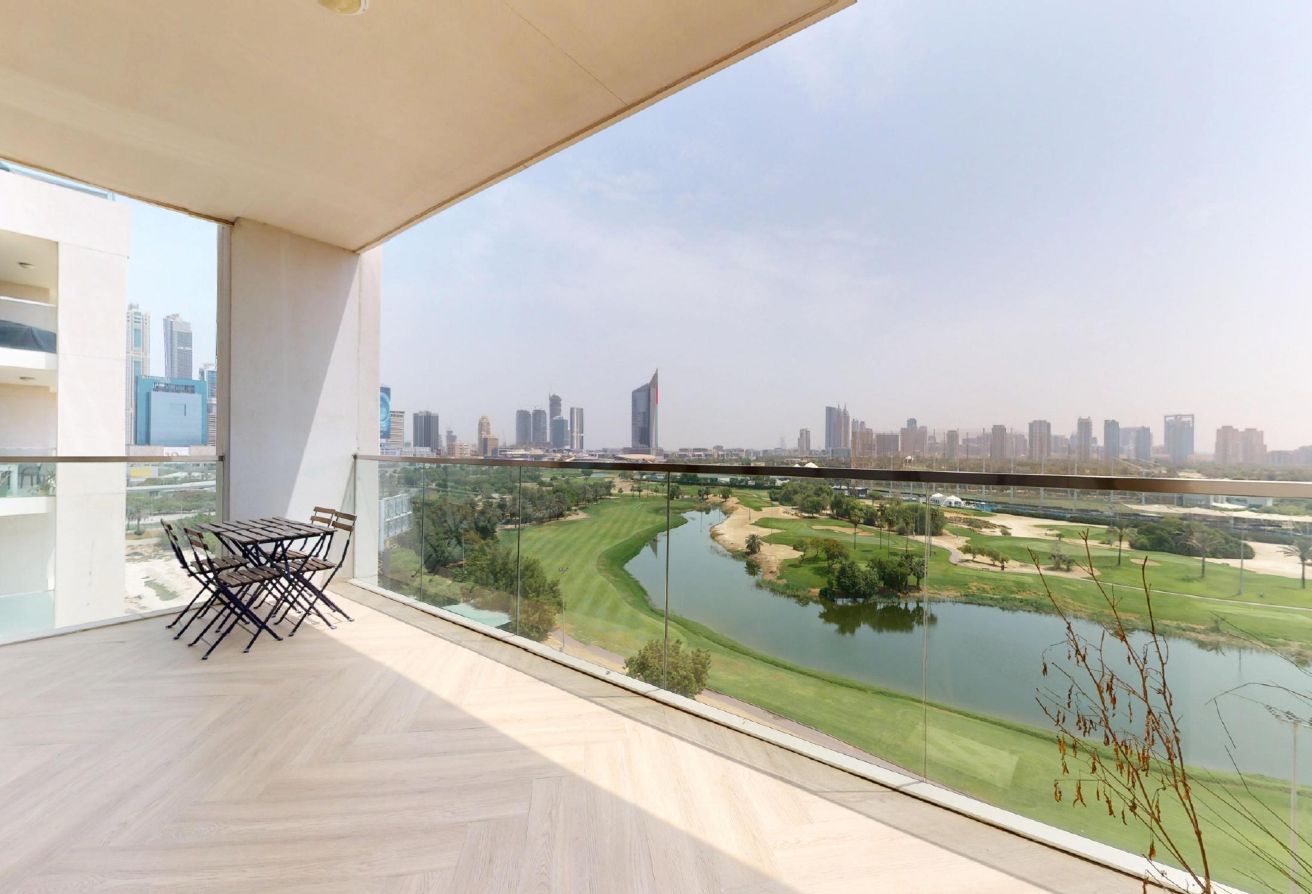STUNNING 3BR+MAIDS| FULL GOLF COURSE VIEW