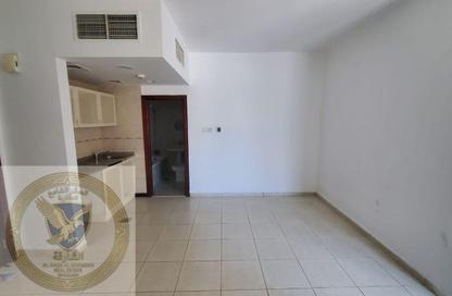 Apartment - Studio - 1 Bathroom for rent in Qasimia 13 building - Al Nad - Al Qasimia - Sharjah Apartment - Studio - 1 Bathroom for rent in Qasimia 13 building - Al Nad - Al Qasimia - Sharjah