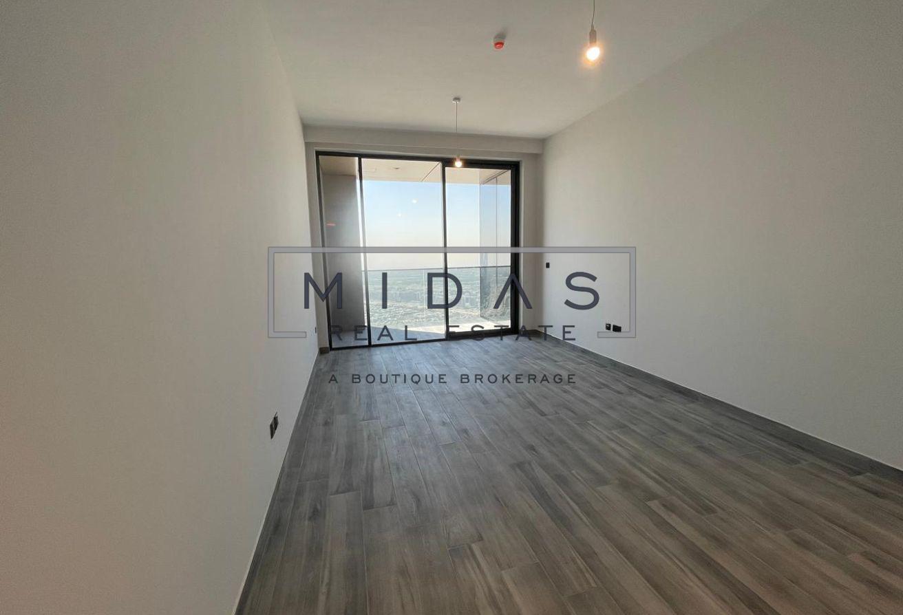 Great location | Brand New | Amazing Views photo 4