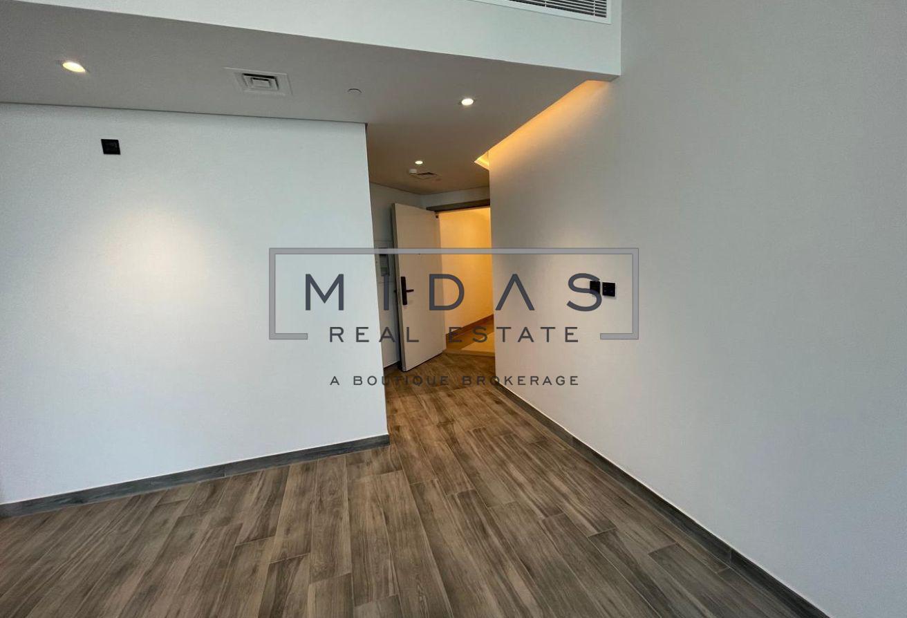 Great location | Brand New | Amazing Views photo 9