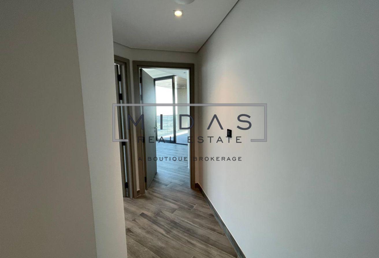 Great location | Brand New | Amazing Views photo 10