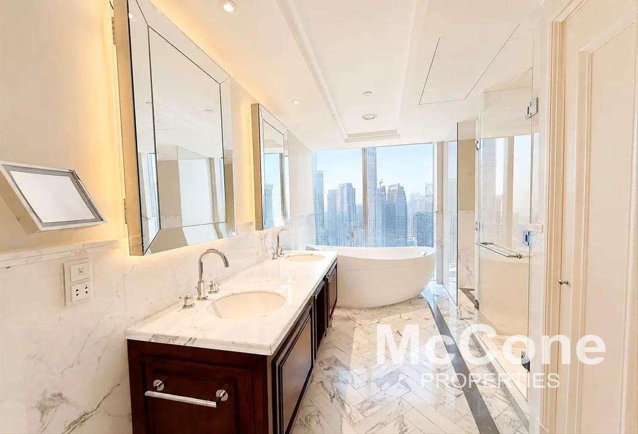 Burj View | Penthouse | Mall Access photo 14
