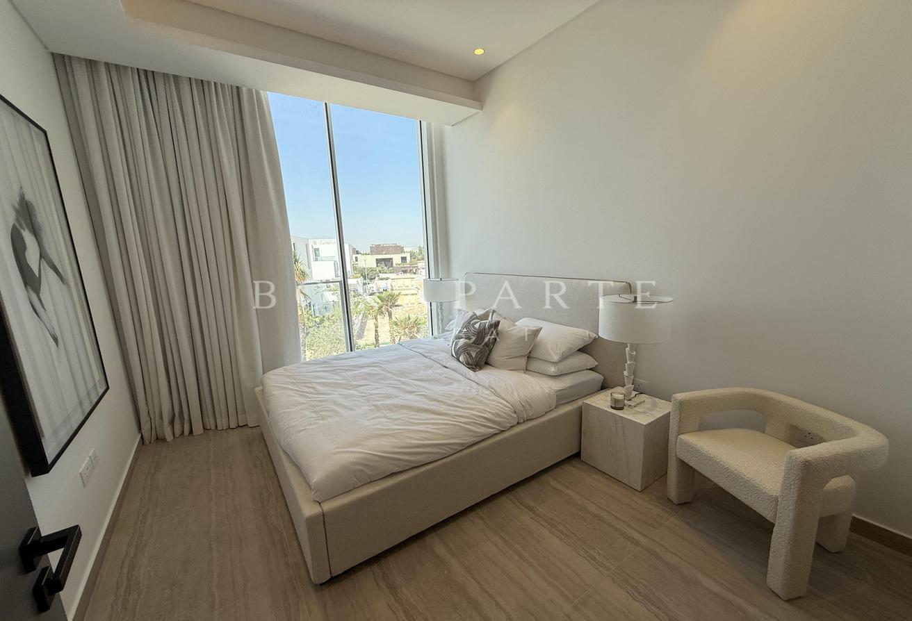 Type A Directly on Lagoon with Open View photo 8