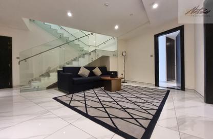 Retail - Studio - 2 Bathrooms for rent in Jumeirah Lake Towers - Dubai