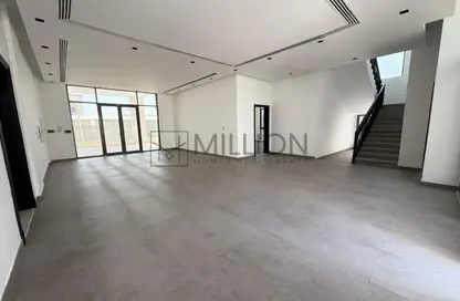 Villa - 4 Bedrooms for rent in Al Aweer 1 - Al Aweer - Dubai