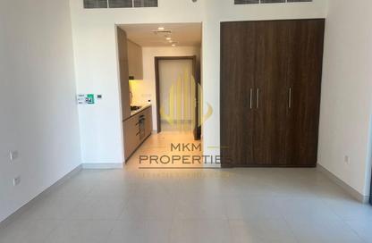 Apartment - Studio - 1 Bathroom for rent in Vista by Prestige One - Dubai Sports City - Dubai