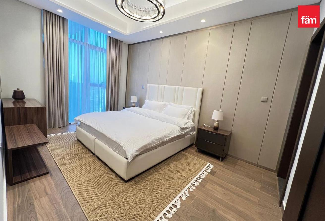 Spacious Layout | Lowest Price | Vacant photo 4