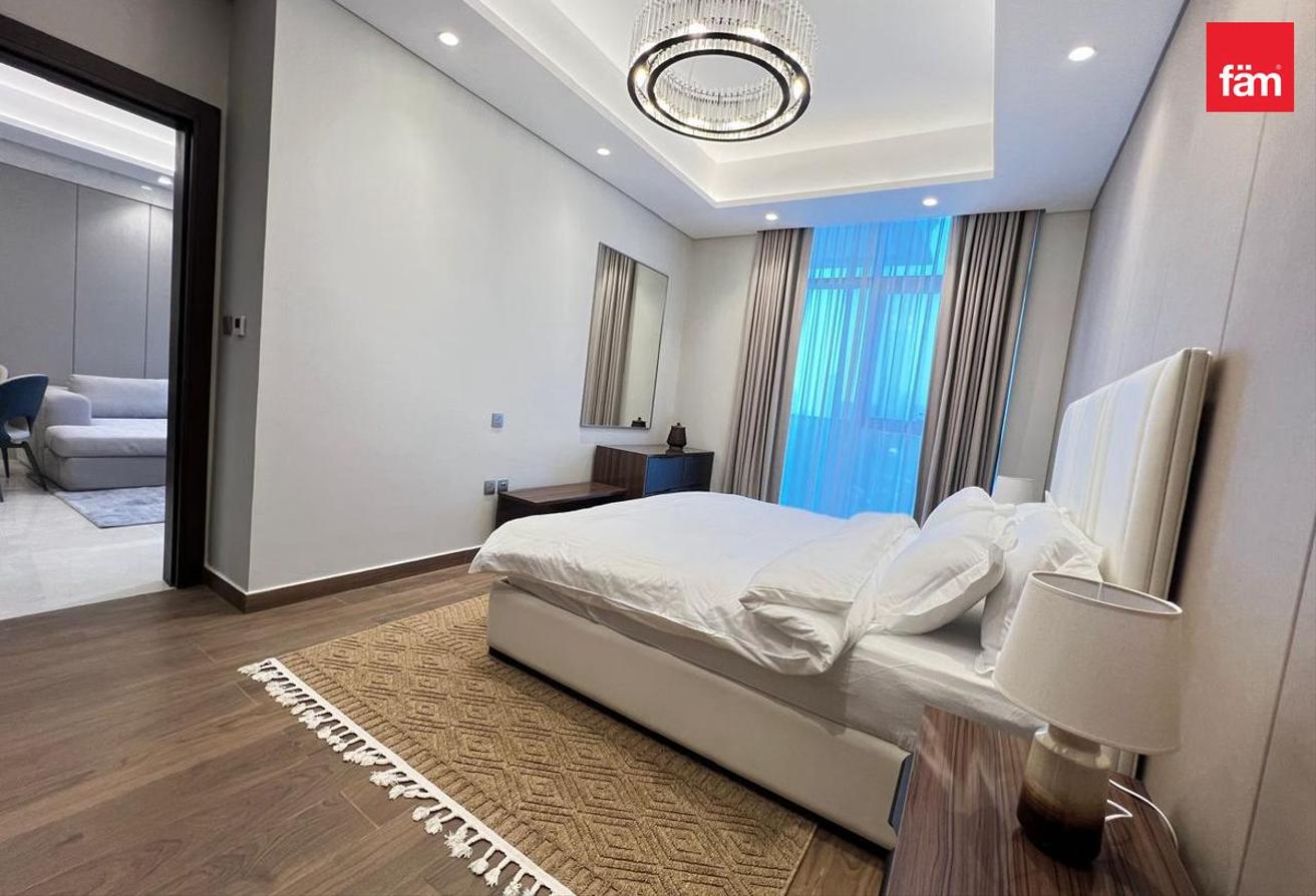 Spacious Layout | Lowest Price | Vacant photo 5