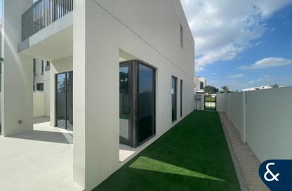 Villa - 4 Bedrooms - 4 Bathrooms for sale in Shams Townhouses - Town Square - Dubai