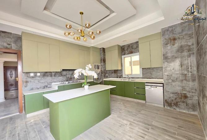 71114327 - Property Image 3