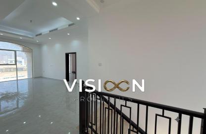 Villa - 5 Bedrooms - 7 Bathrooms for rent in Al Aweer 1 - Al Aweer - Dubai