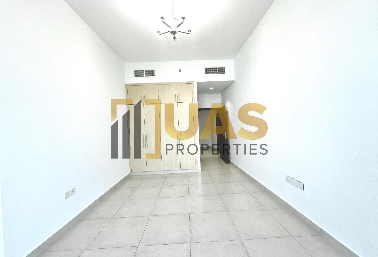 Spacious Huge 2-BR | Maids Room | Public Park | Cl photo 7