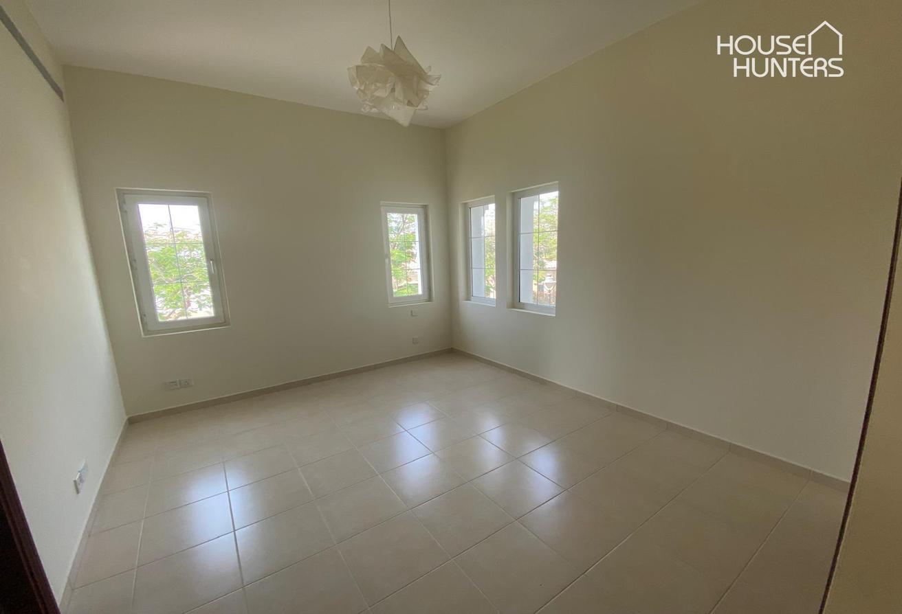 White kitchen | Available soon | Landscaped photo 14