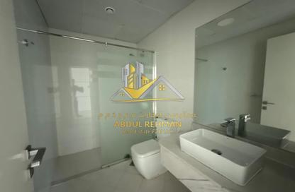Apartment - 2 Bedrooms - 2 Bathrooms for rent in Al Anwar Tower - Al Khan Lagoon - Al Khan - Sharjah