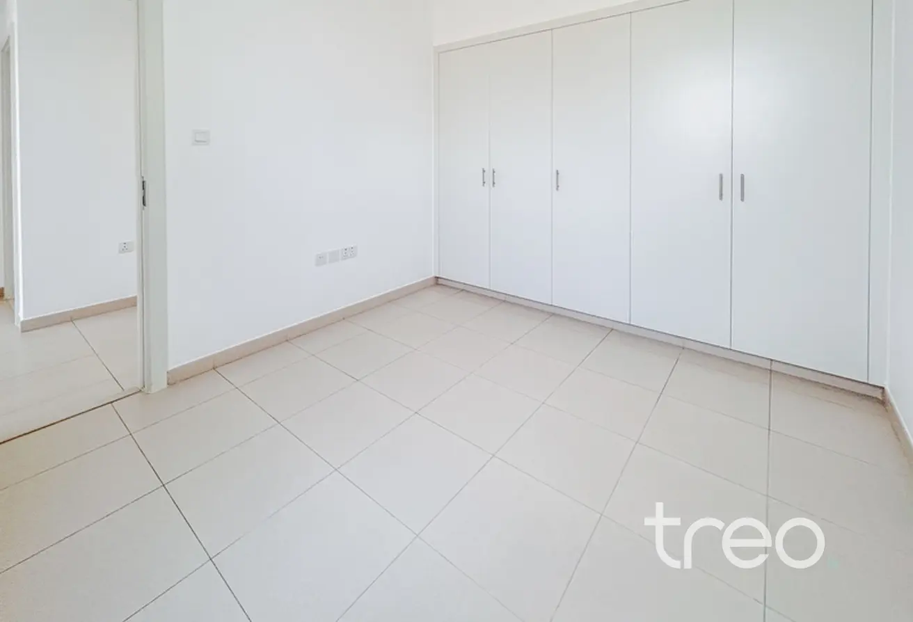 155511300 - Property Main Image