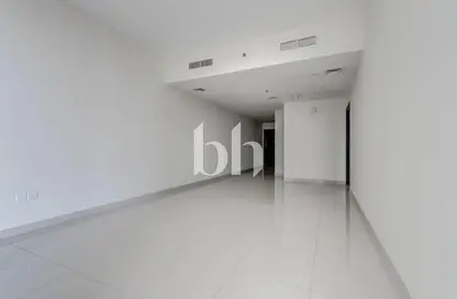 شقة - غرفة نوم - 2 حمامات للايجار في برج دوجا - شارع الشيخ زايد - دبي