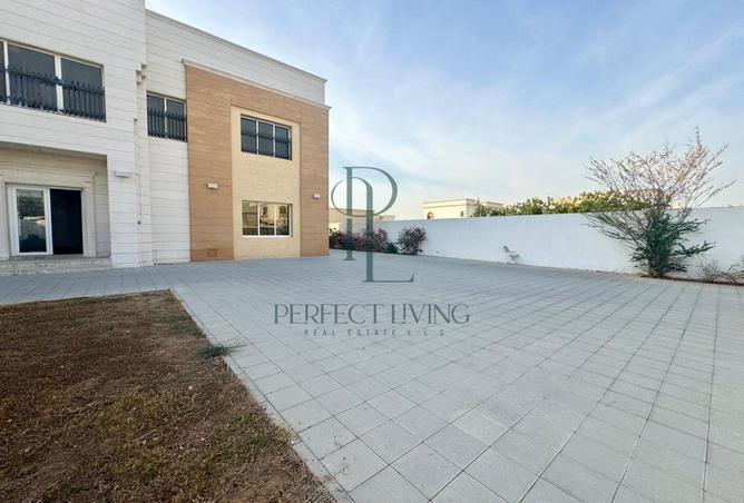 74637262 - Property Image 3