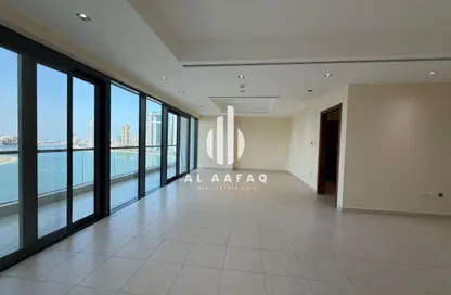 Apartment - 3 Bedrooms - 5 Bathrooms for rent in Al Mamzar - Al Mamzar - Sharjah - Sharjah