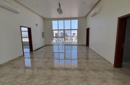 Villa - 5 Bedrooms - 7 Bathrooms for rent in Wadi Alshabak - Dubai Villa - 5 Bedrooms - 7 Bathrooms for rent in Wadi Alshabak - Dubai