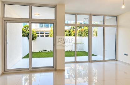 Townhouse - 3 - 3 for rent in Vardon - Damac Hills 2 - Dubai Townhouse - 3 - 3 for rent in Vardon - Damac Hills 2 - Dubai