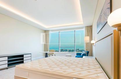 Apartment - Studio - 1 for rent in The Palm Tower - Palm Jumeirah - Dubai Apartment - Studio - 1 for rent in The Palm Tower - Palm Jumeirah - Dubai