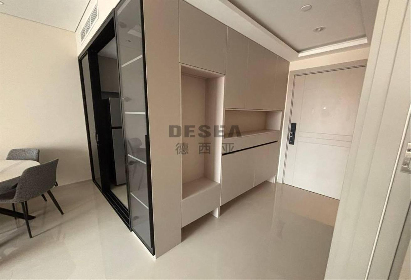 Brand New | Hot Deal | Vacant | Furnished photo 5